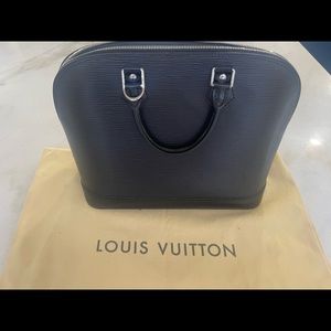 Louis Vuitton Epi leather Alma PM hand bag